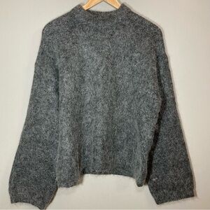 Women's Cozy Gray Fuzzy Sweater Mohair Wool Blend S/M